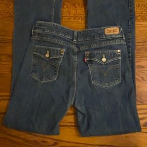Lowrise Bootcut Levi’s 526